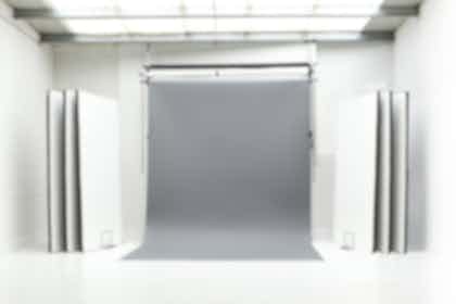 White Room Studio 0